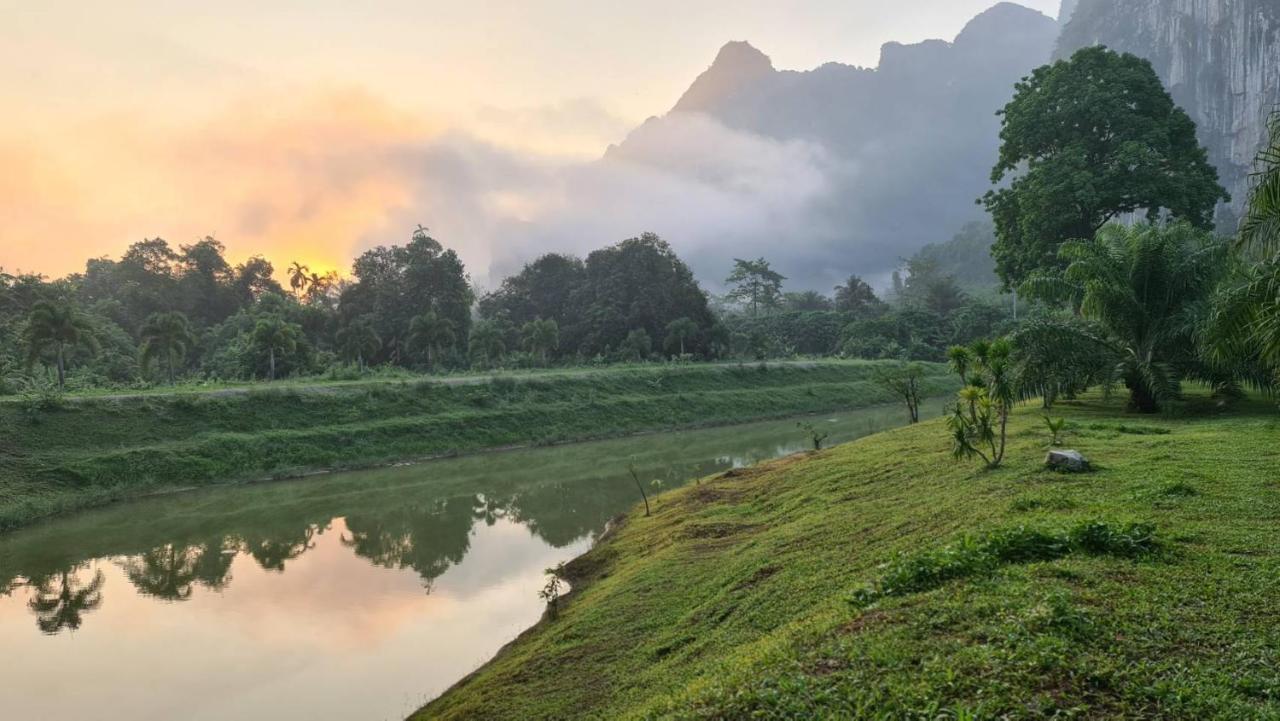 Hotel Phu Siab Mhok@Khaosok à Khao Sok National Park Extérieur photo